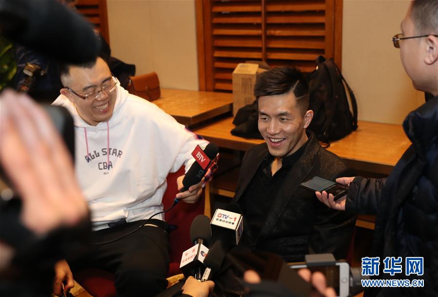 每个运动员