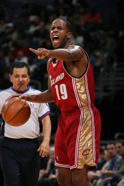 传的队伍中 传的队伍中